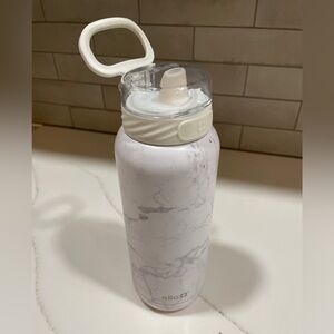 Ello White Marble Stainless Steel Waterbottle 32 Oz.